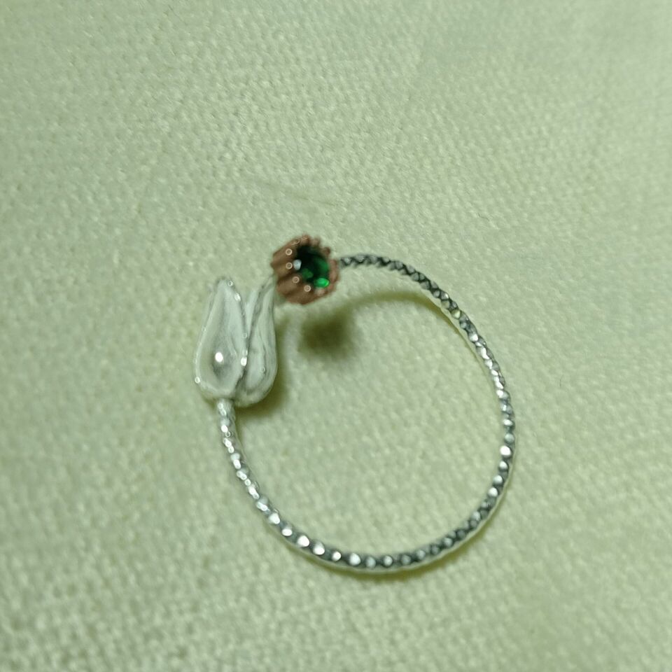 Gümüş Lale Yüzük Şeffaf Beyaz