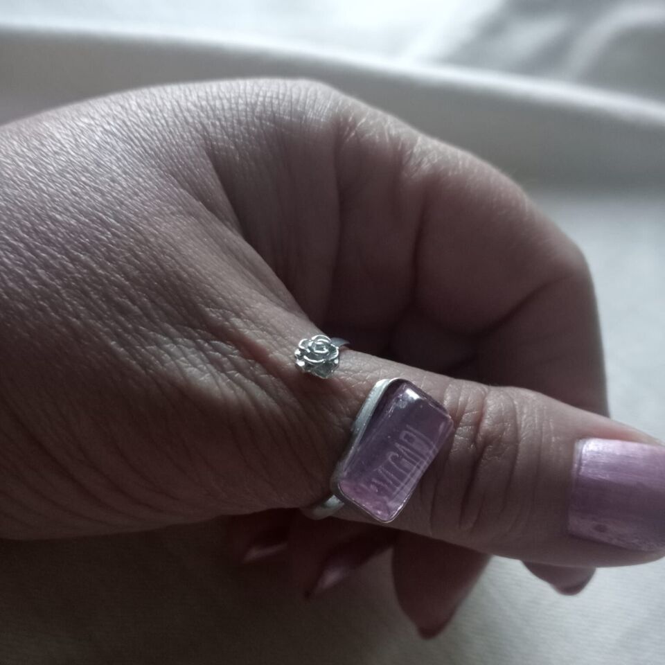 Pembe Kuvars Taşlı Gümüş Yüzük