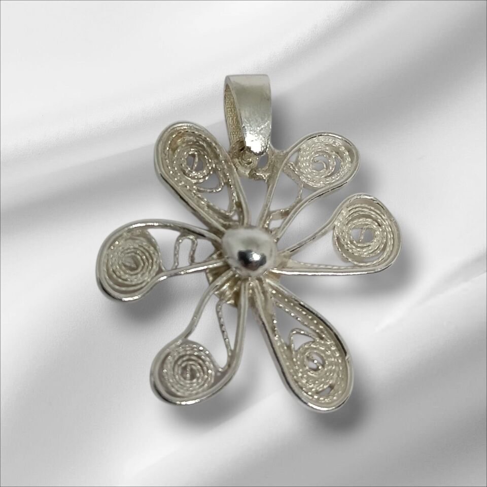 TELKARİ GÜMÜŞ ÇİÇEK KOLYE UCU