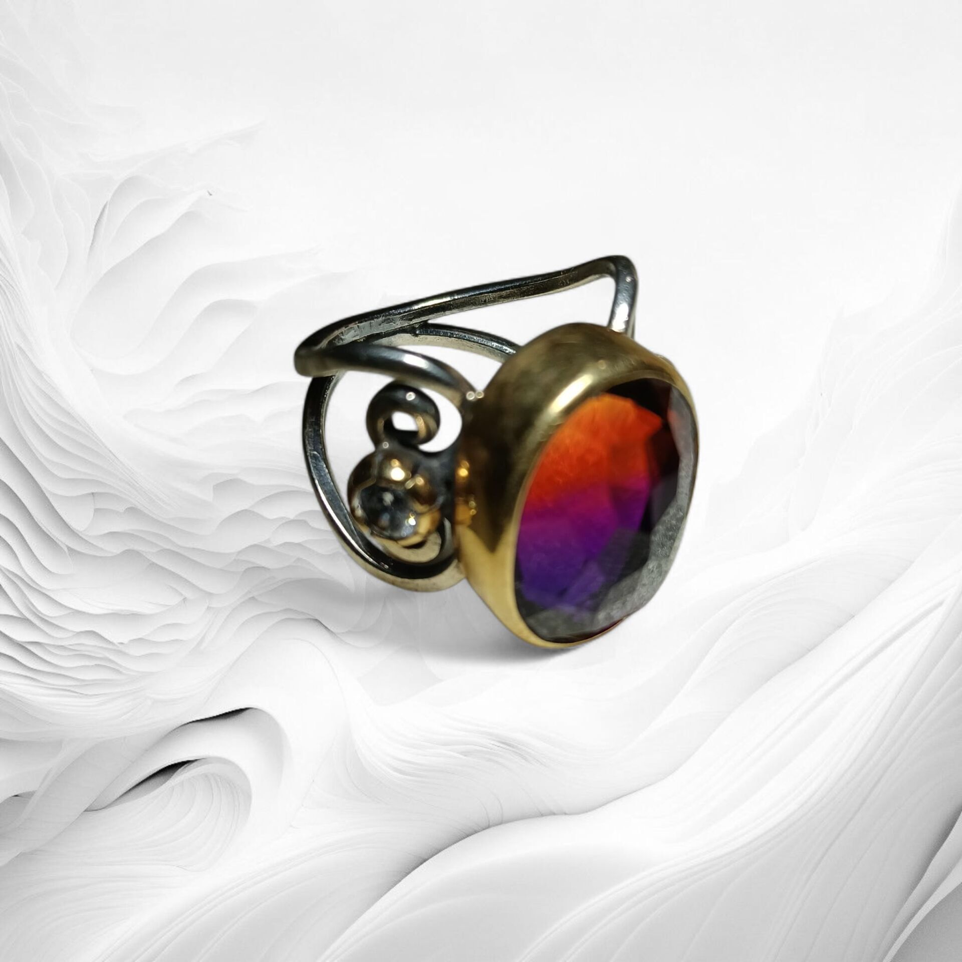 MİSTİK TOPAZ TAŞLI 925 AYAR GÜMÜŞ YÜZÜK