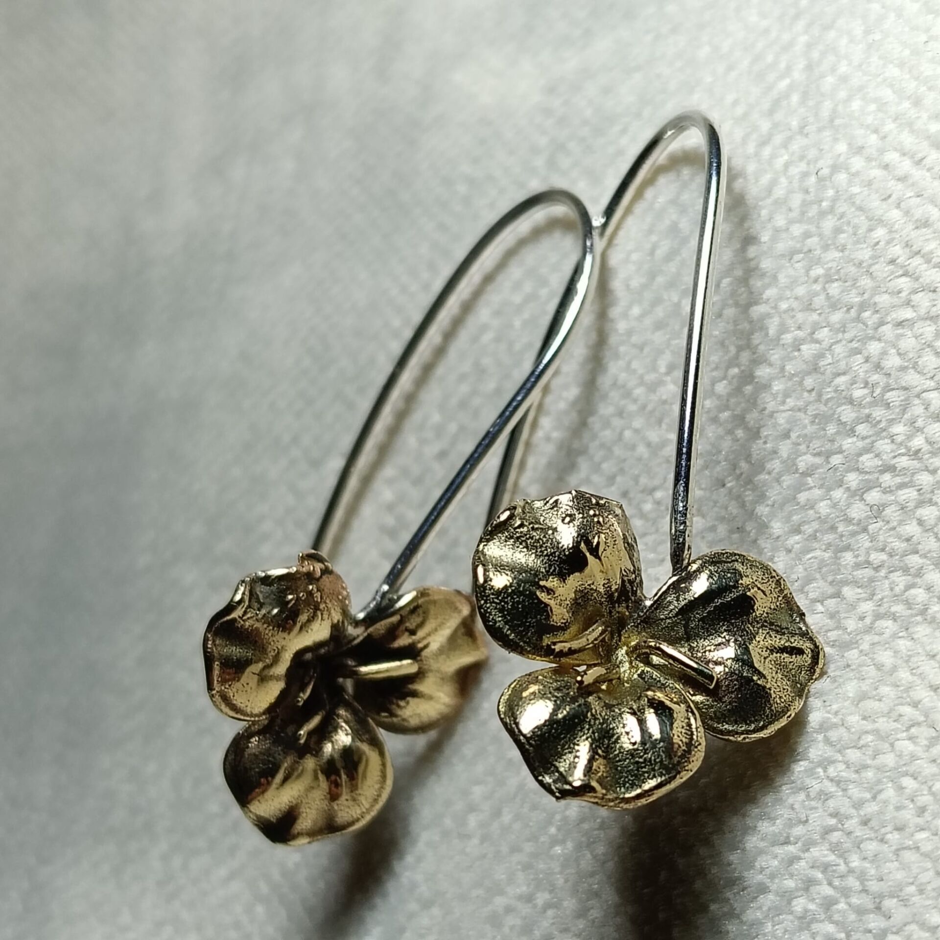 GÜMÜŞ & PİRİNÇ ÇİÇEK KÜPELER