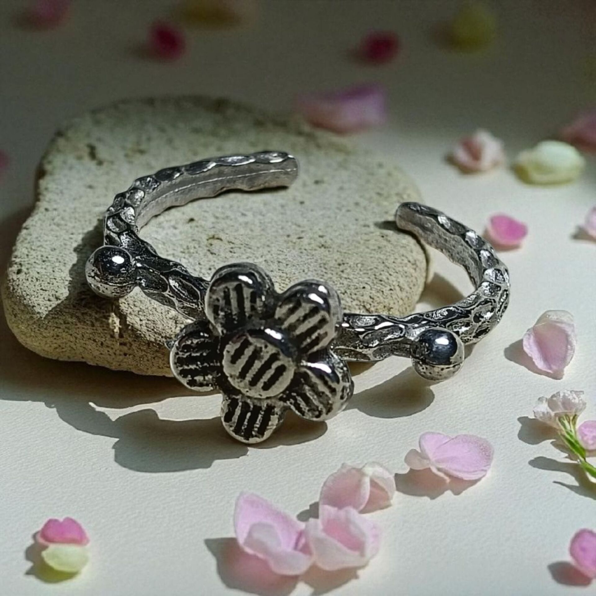 PAPATYA ÇİÇEĞİ GÜMÜŞ AYARLANABİLİR YÜZÜK