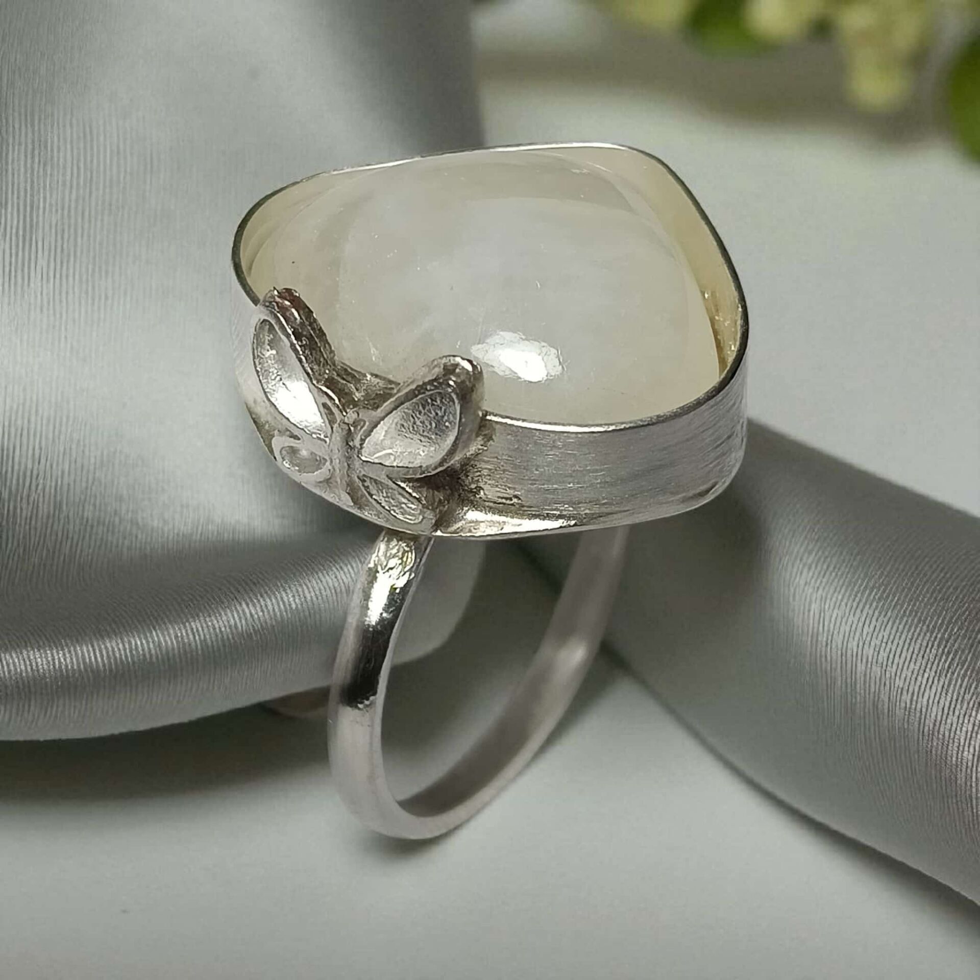 Ay Taşlı El Yapımı Gümüş Yüzük