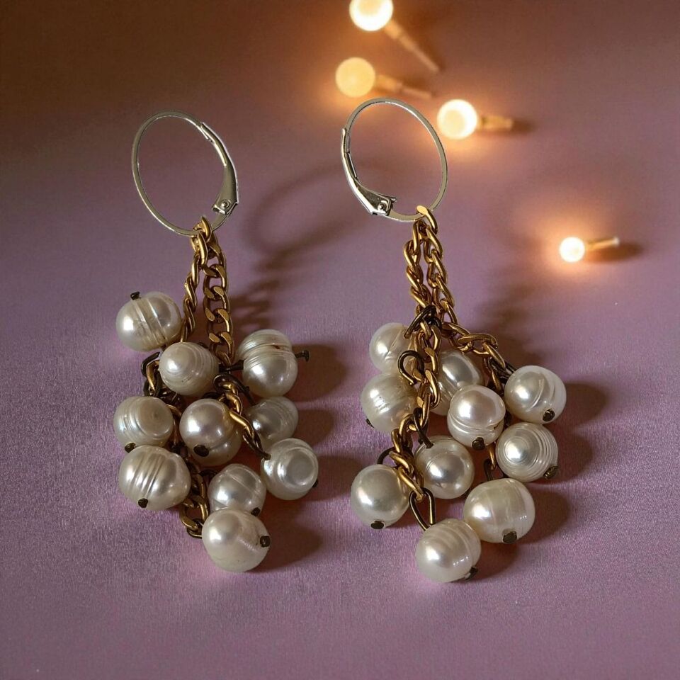 İnci Sallantılı Pirinç Zincirli Gümüş Küpeler