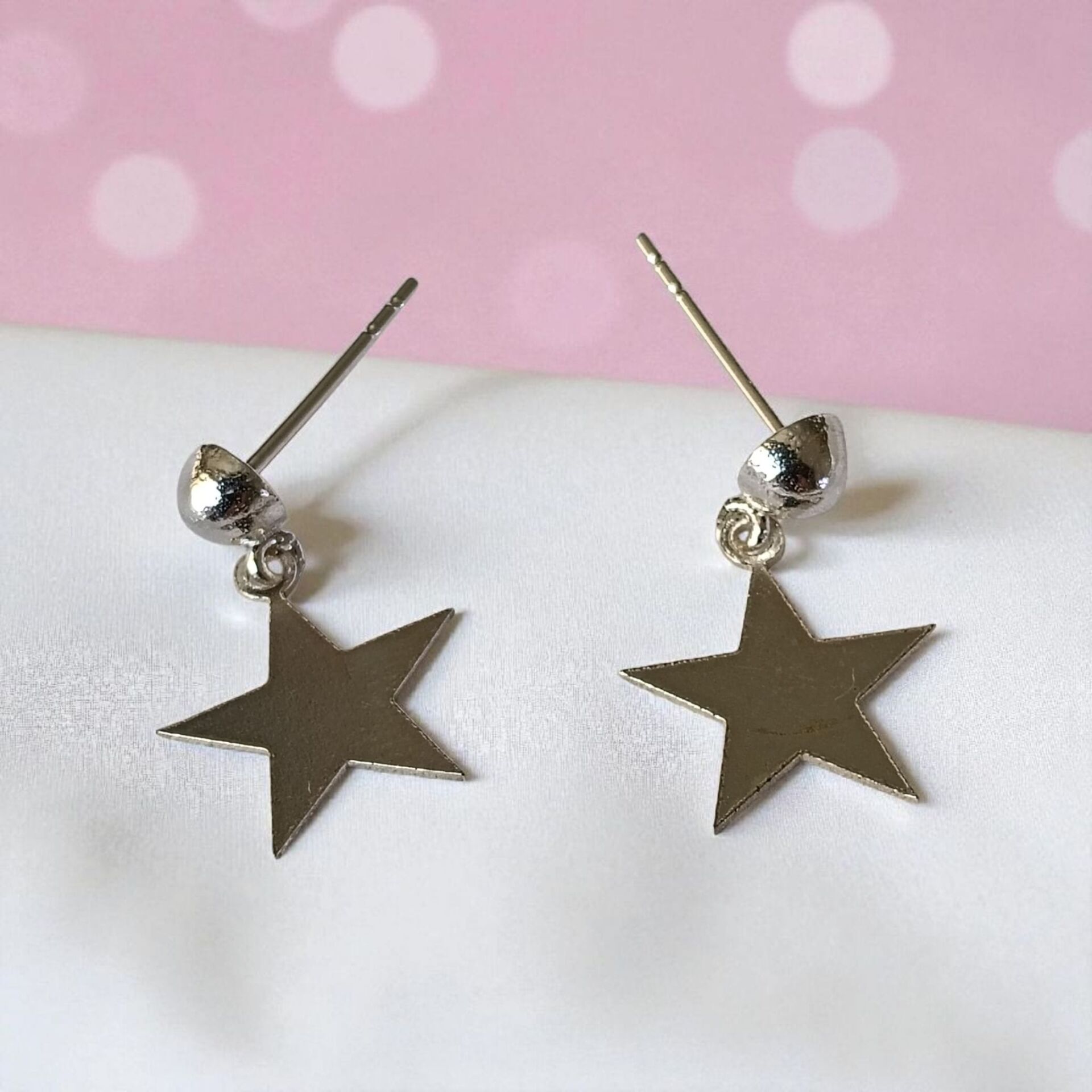 Yıldız Figürlü Gümüş El Yapımı Küpeler