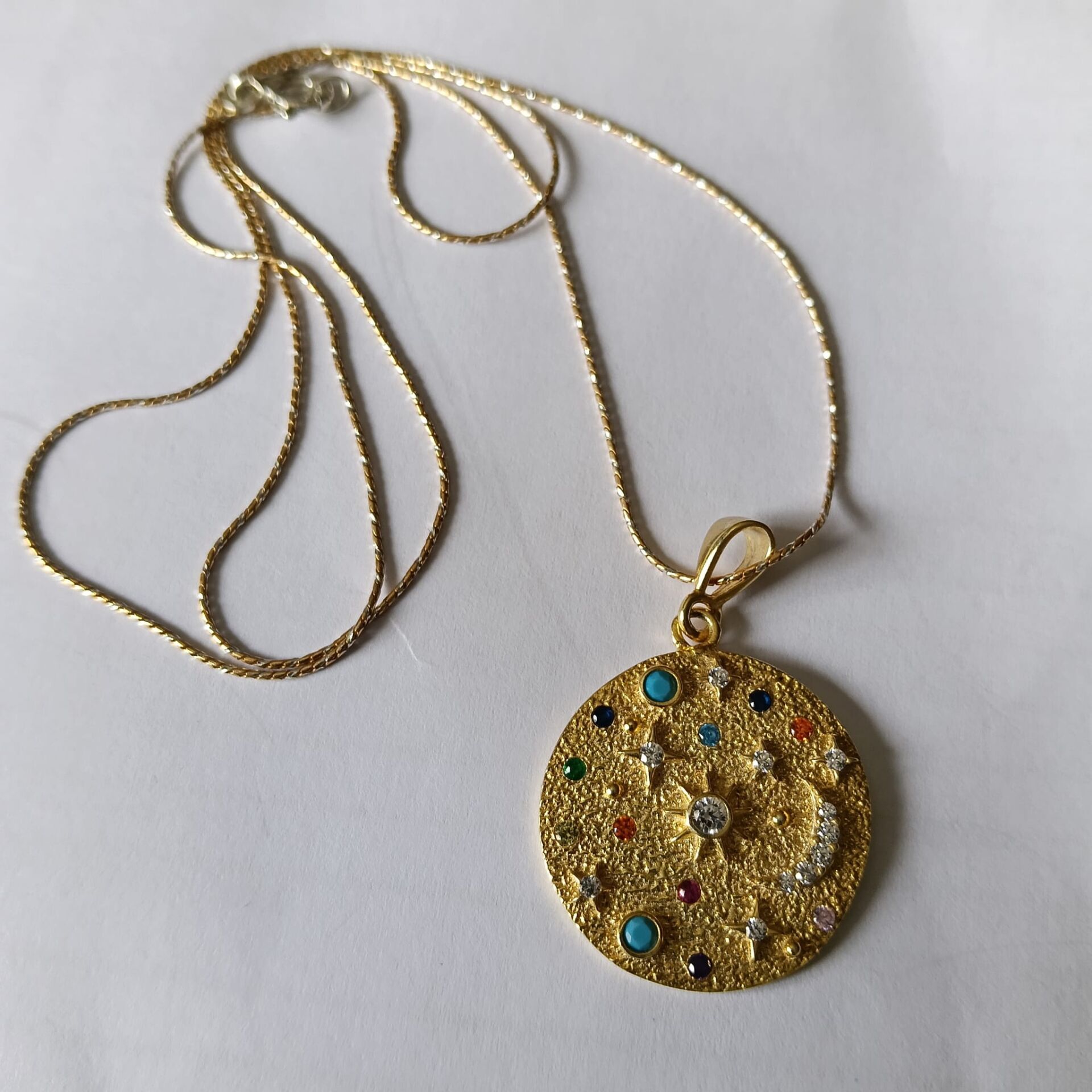 Güneş, Ay ve Yıldız Temalı Altın Kaplama 925 Ayar Gümüş Kolye ve Zinciri