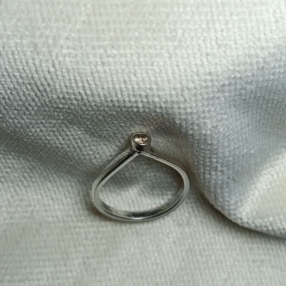 Zirkon Taşlı El Yapımı Gümüş Yüzük