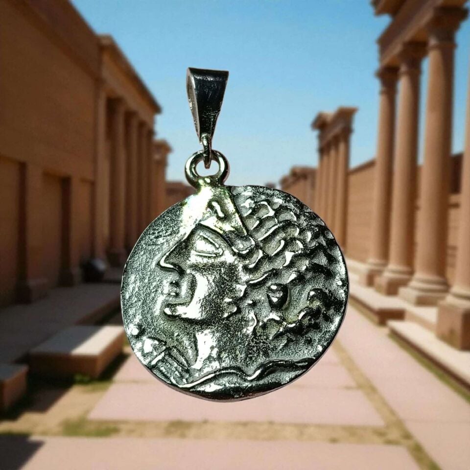Gümüş Tasarım Roma Parası Replikalı El Yapımı Kolye Ucu