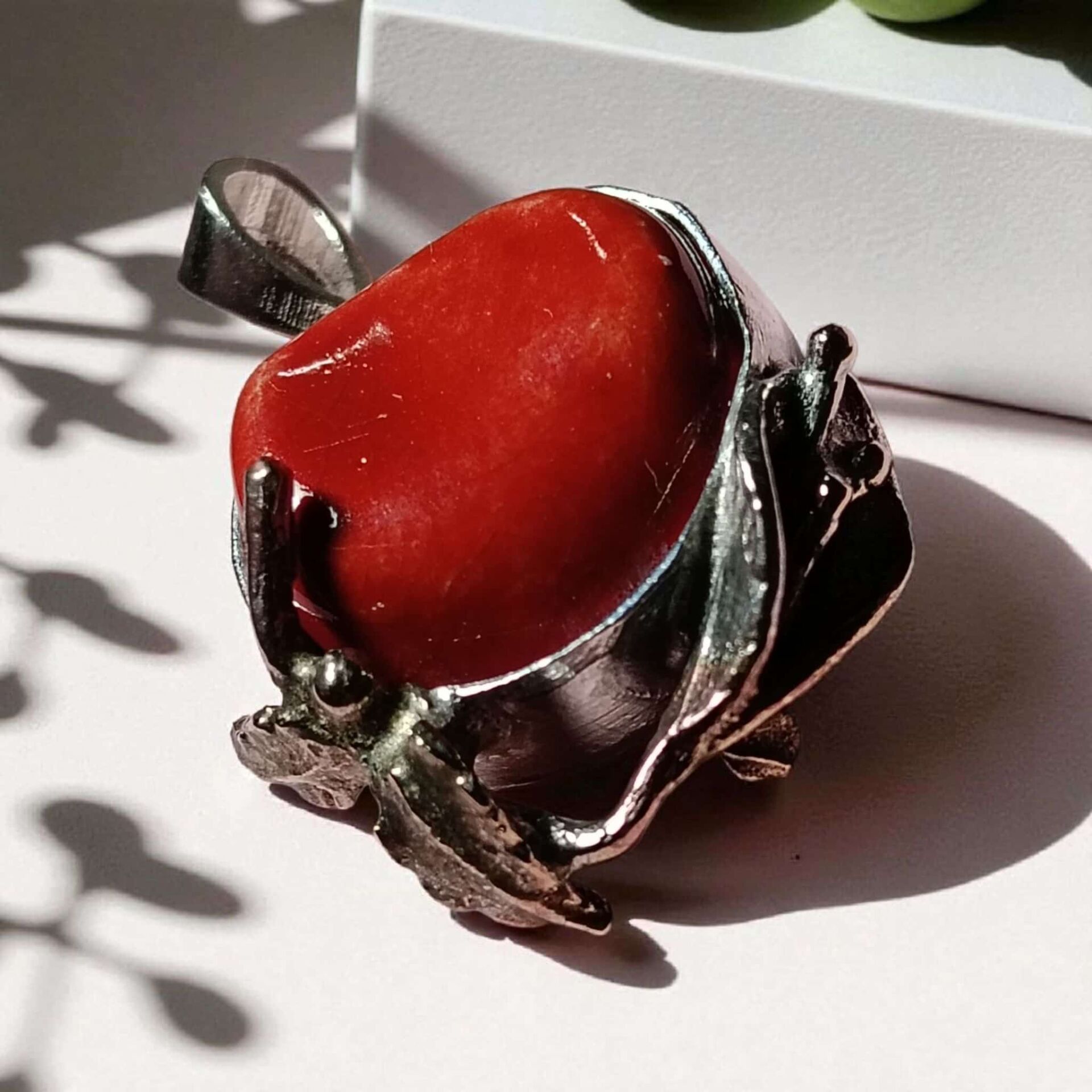 Kırmızı Seramik Taşlı El Yapımı Gümüş Tasarım Kolye Ucu