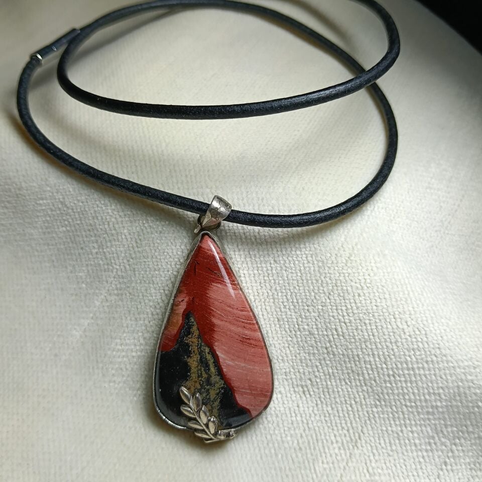 Kırmızı Desenli Jasper Doğal Taşlı El Yapımı Gümüş Tasarım Kolye Ucu