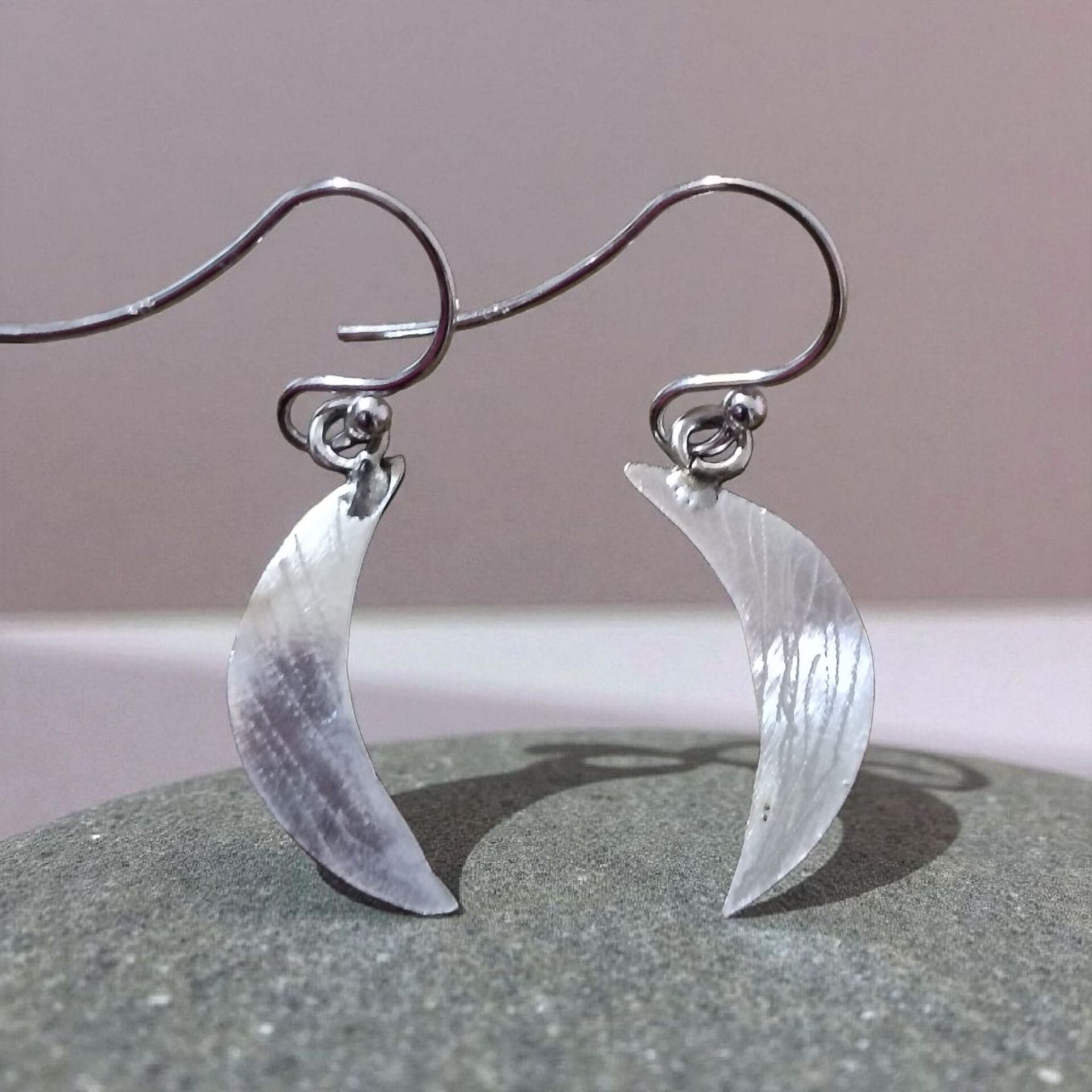 El Yapımı Gümüş Plaka Kesi Ay Küpeler