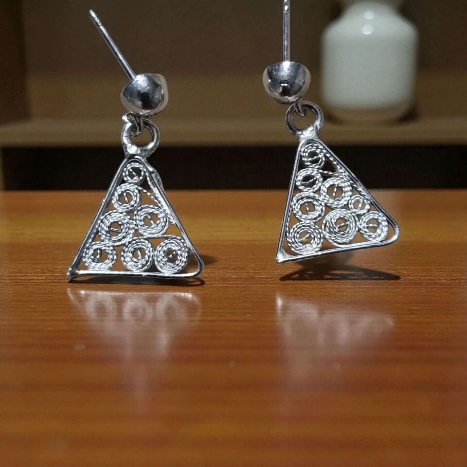 Telkari Gümüş Üçgen El Yapımı Küpeler ve Üçgen Telkari Gümüş Kolye Ucu