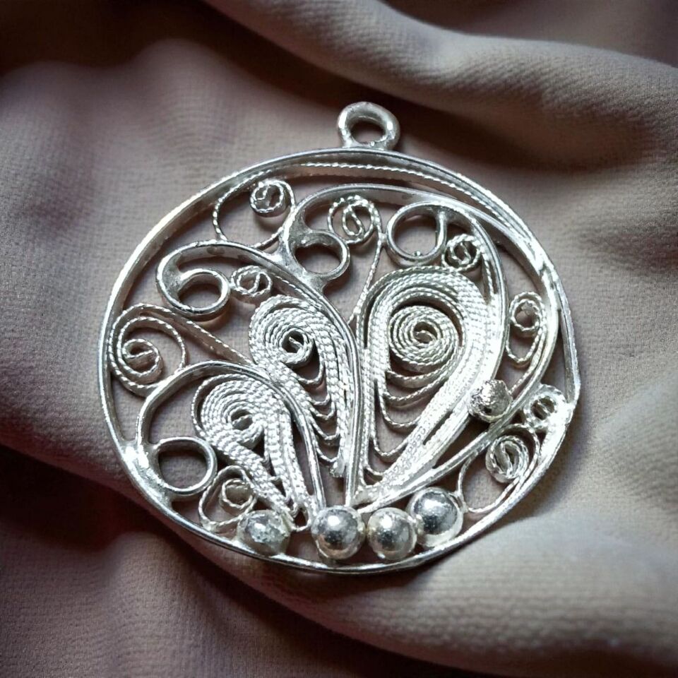 Telkari Gümüş El Yapımı Çiçek Kolye Ucu ve Gümüş Zinciri