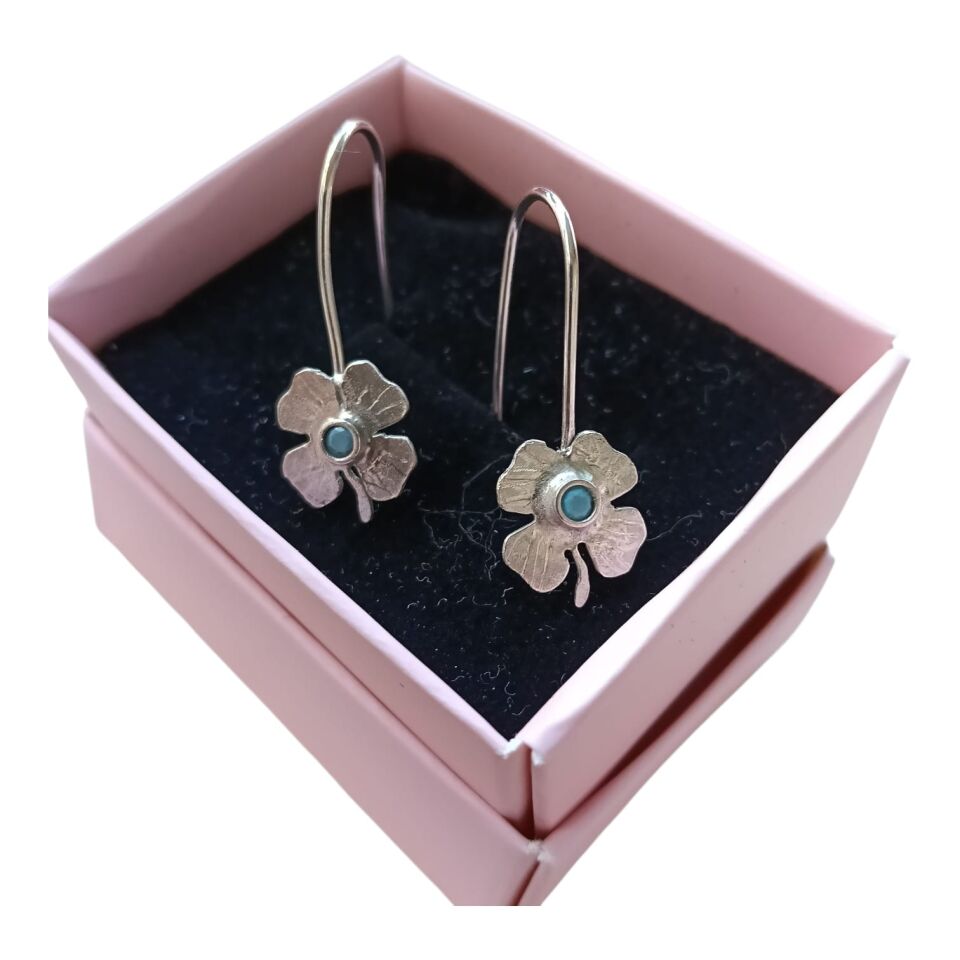 Gümüş Yonca Mavi Zirkon Taşlı El Yapımı Küpeler