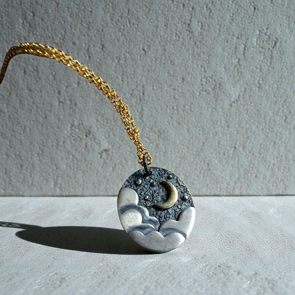 Ay ve Yıldızlar & Bulutlar  Oksit Gümüş ve Altın Kaplamalı 925 Ayar Kolye