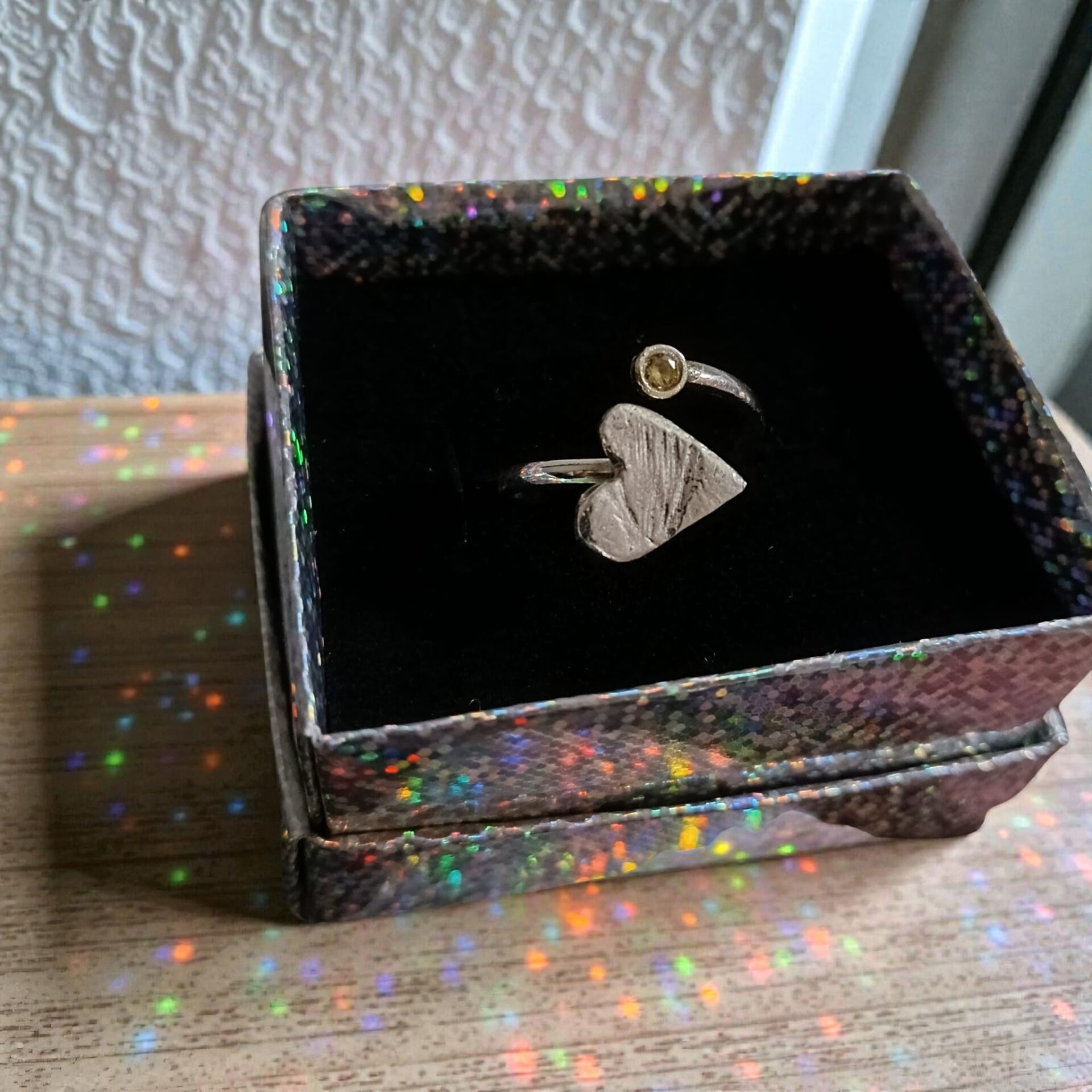 Kalp ve Zirkon Taşlı Ayarlanabilir El Yapımı Gümüş Yüzük