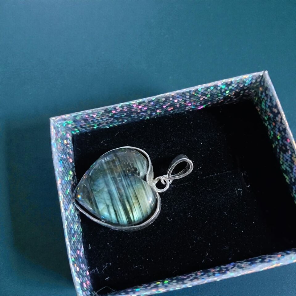 Kalp Labradorit Gümüş el Yapımı Kolye Ucu