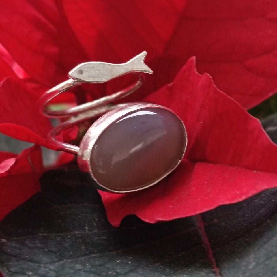 Gri Ay Taşlı Balık El Yapımı Gümüş Yüzük