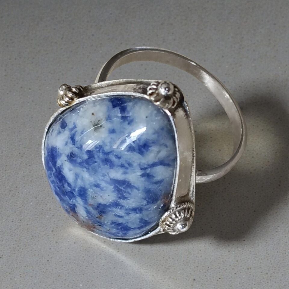 Sodalit Doğal Taşlı Gümüş El Yapımı Yüzük