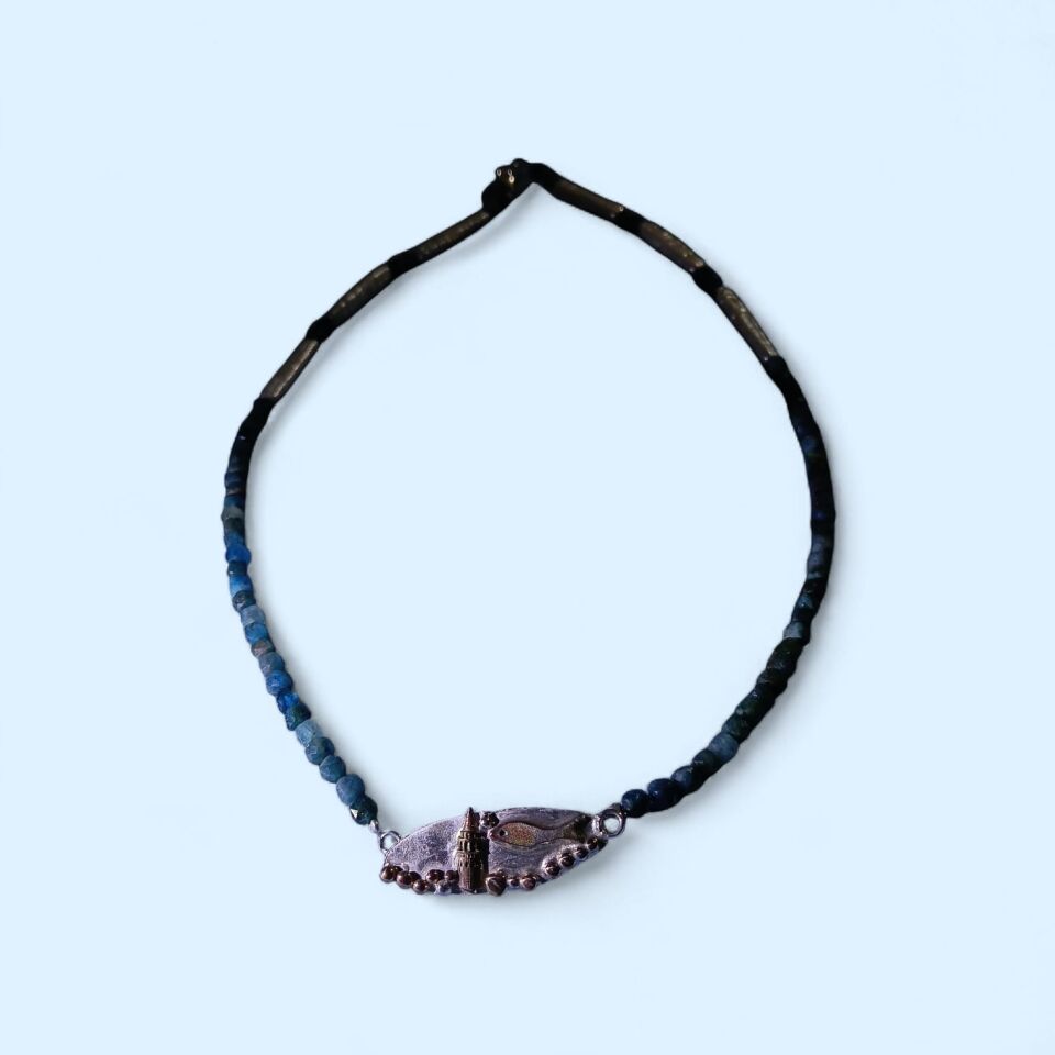 El Yapımı Gümüş Galata Kulesi & Deniz ve Balık Konseptli Apatit Doğal Taşlı ve Barok İncili Kolye