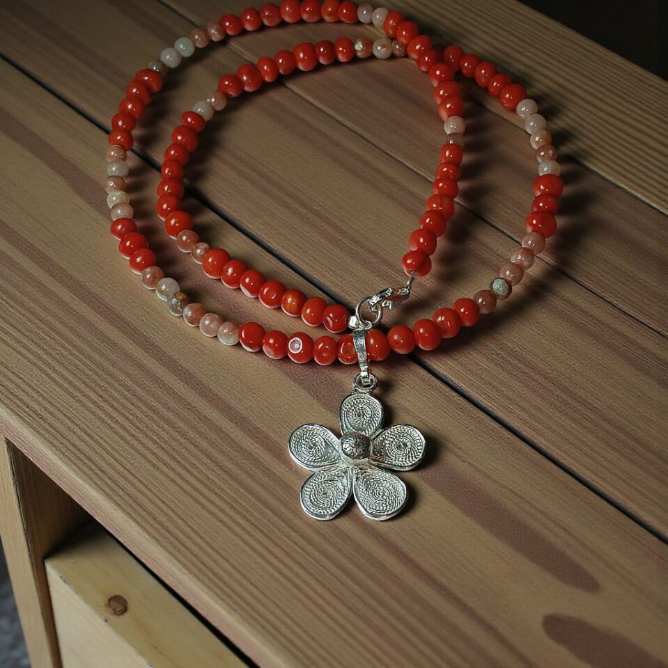 Telkari Gümüş Papatya ve Mercan & Pembe Akik Taşlı Dizi Kolye