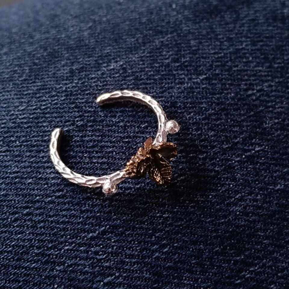 Asma Yapraklı Gümüş El Yapımı Yüzük